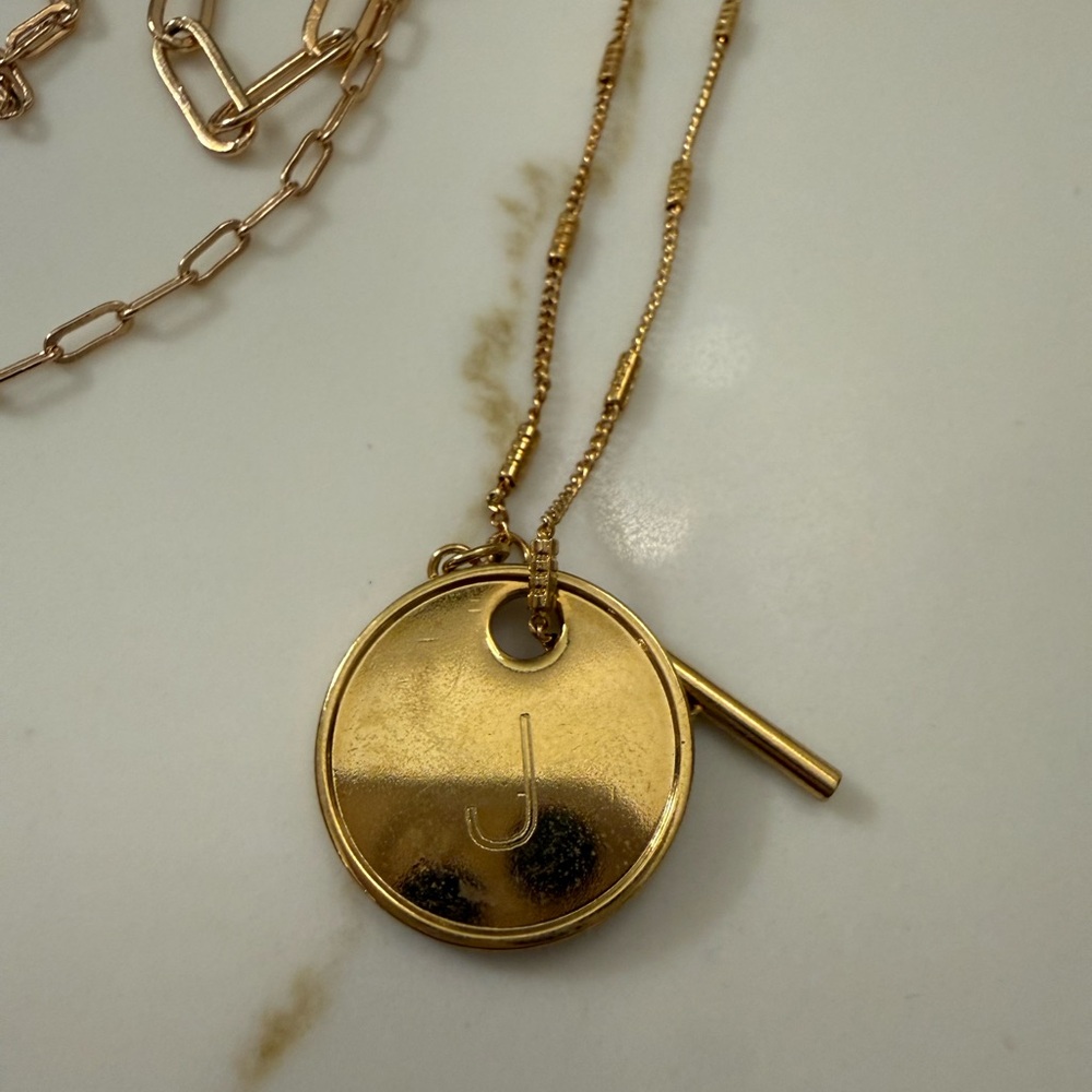 3 Gold Color Stackable Chains EUC - Picture 5 of 6